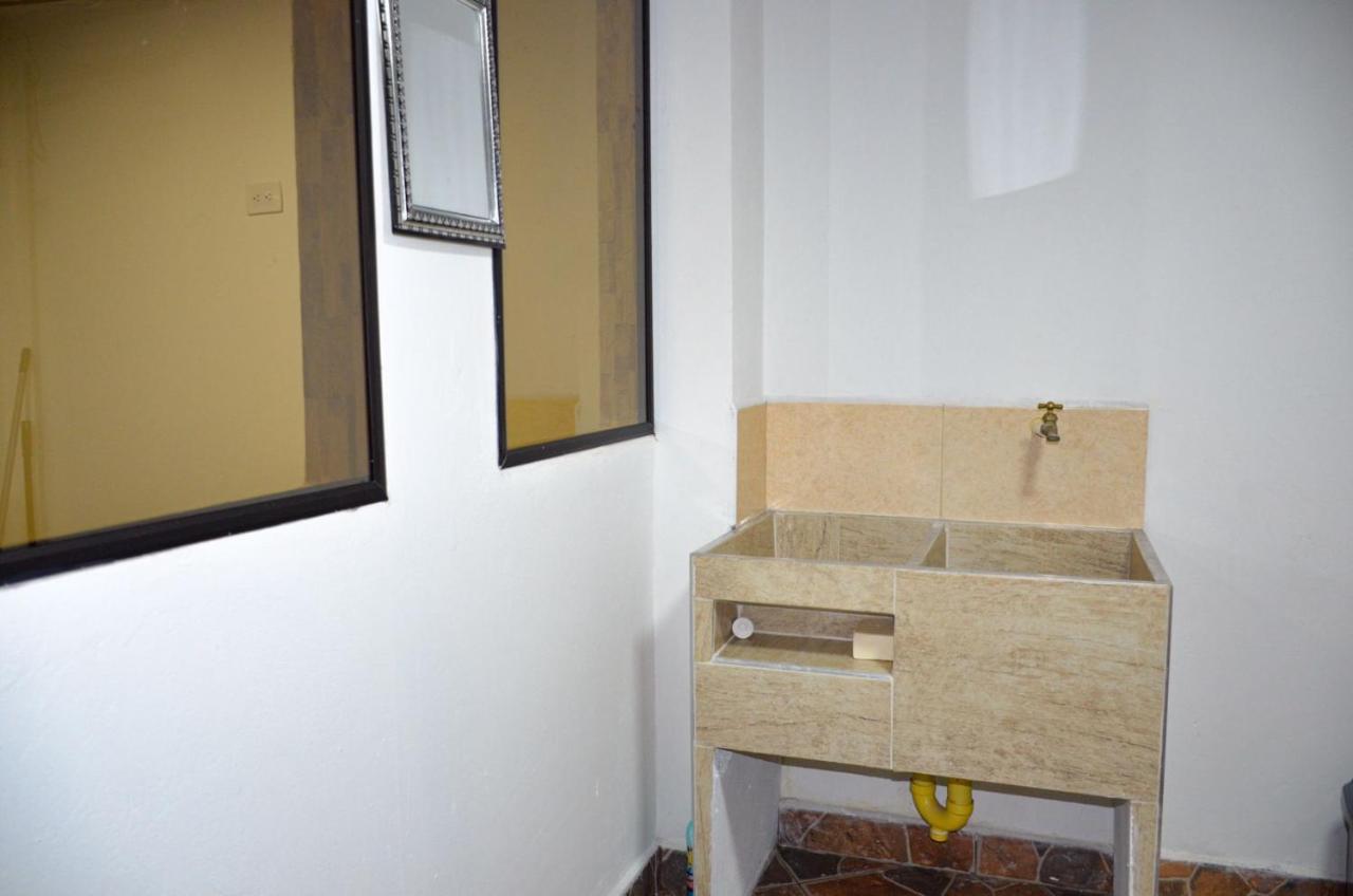 La Plazoleta Apartamento Apartment Guatape Exterior photo